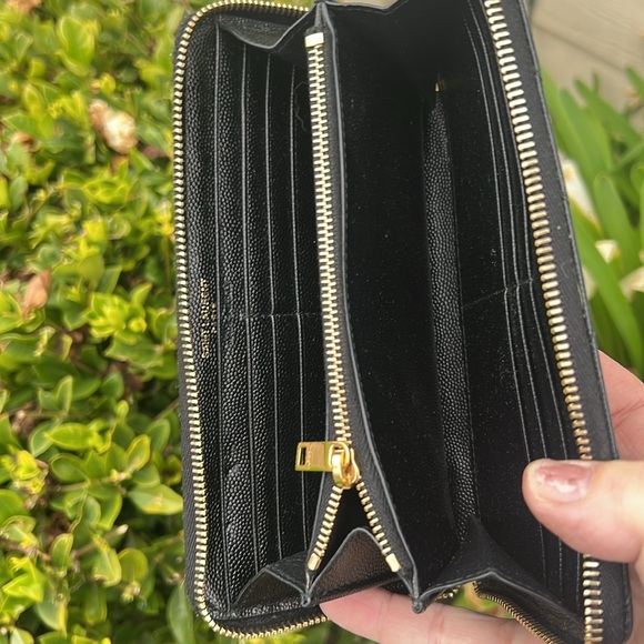 Like NEW Cassandra YSL Wallet! No call outs, looks like new condition! Stunning - Picture 5 of 10
